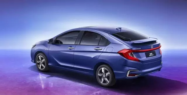 越級(jí)掀背車 掀啟新未來 越級(jí)掀背車 掀啟新未來