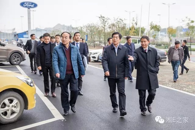 邵陽副市長(zhǎng)周國利現(xiàn)場(chǎng)調(diào)度天嬌國際汽車城項(xiàng)目建設(shè) 邵陽副市長(zhǎng)周國利現(xiàn)場(chǎng)調(diào)度天嬌國際汽車城項(xiàng)目建設(shè)