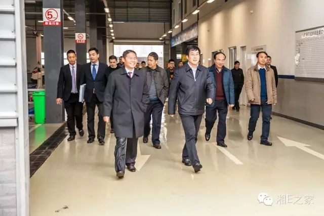 邵陽副市長(zhǎng)周國利現(xiàn)場(chǎng)調(diào)度天嬌國際汽車城項(xiàng)目建設(shè) 邵陽副市長(zhǎng)周國利現(xiàn)場(chǎng)調(diào)度天嬌國際汽車城項(xiàng)目建設(shè)